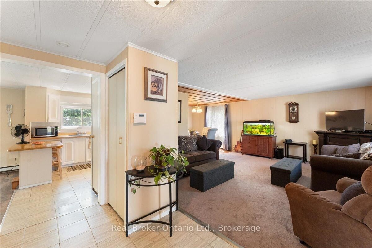 Property Photo:  241 St. Paul Street W 241  ON L2S 2E5 