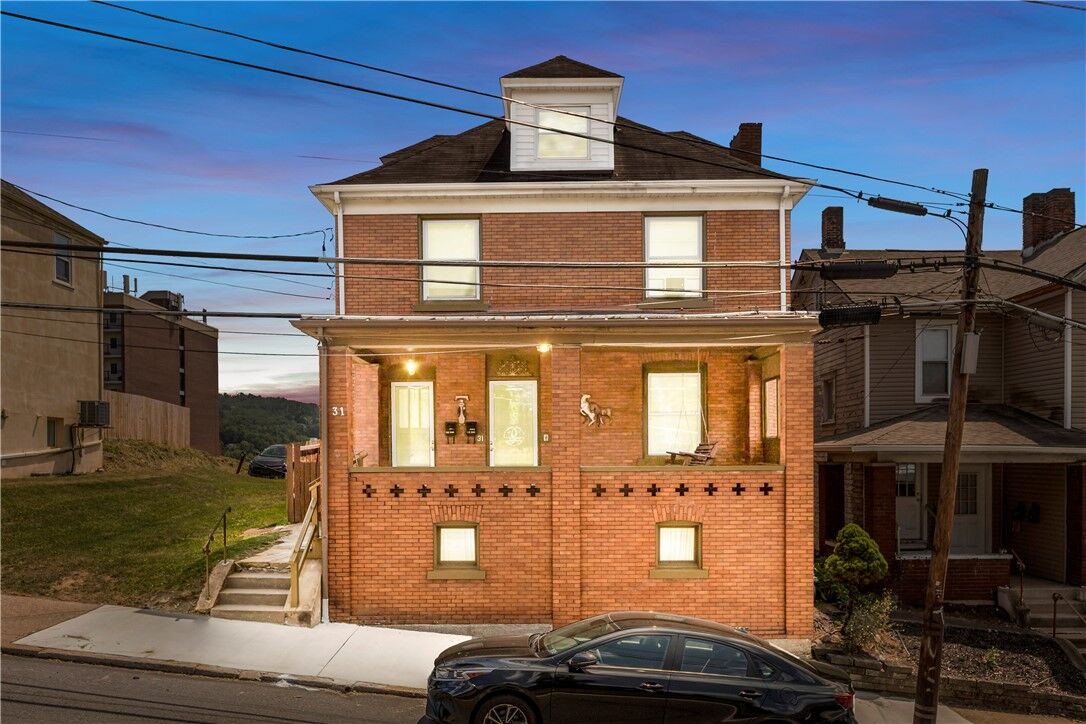 Property Photo: 31 W College St PA 15317