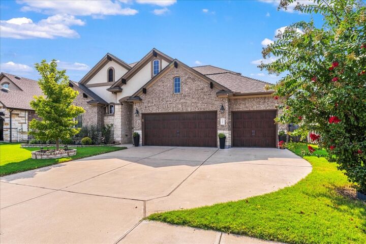 Property Photo: 3302 Vaquero Lane TX 78641