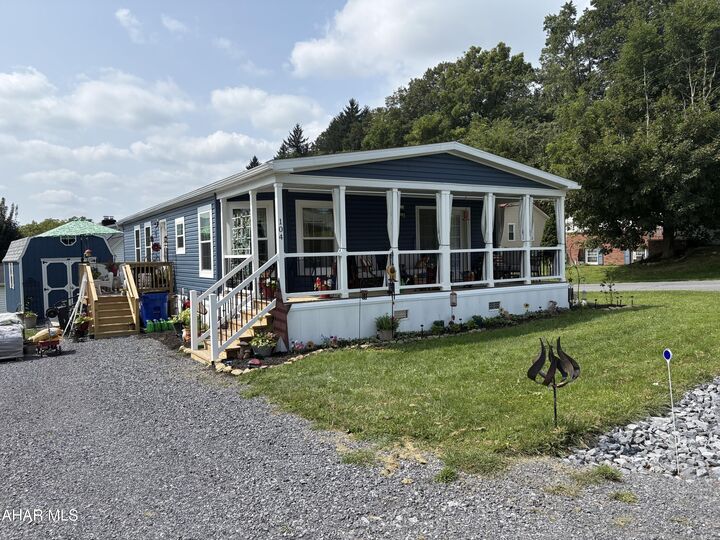 104 Hill Street  Bedford PA 15522 photo