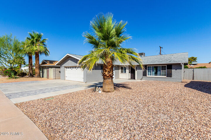 Property Photo: 8714 E Plaza Avenue AZ 85250