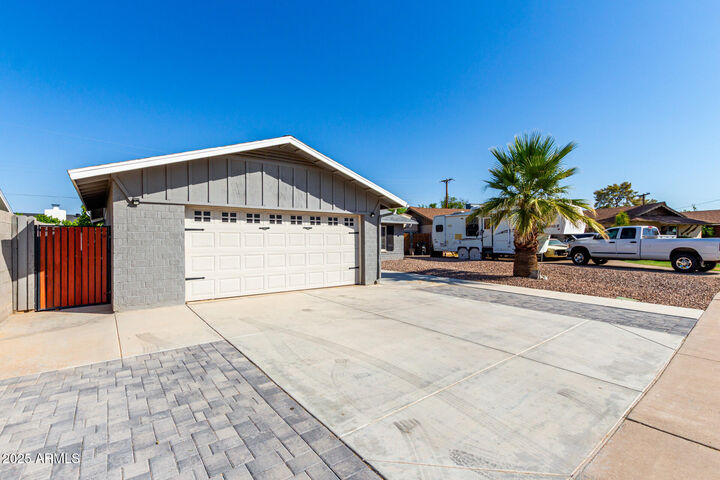 Property Photo:  8714 E Plaza Avenue  AZ 85250 