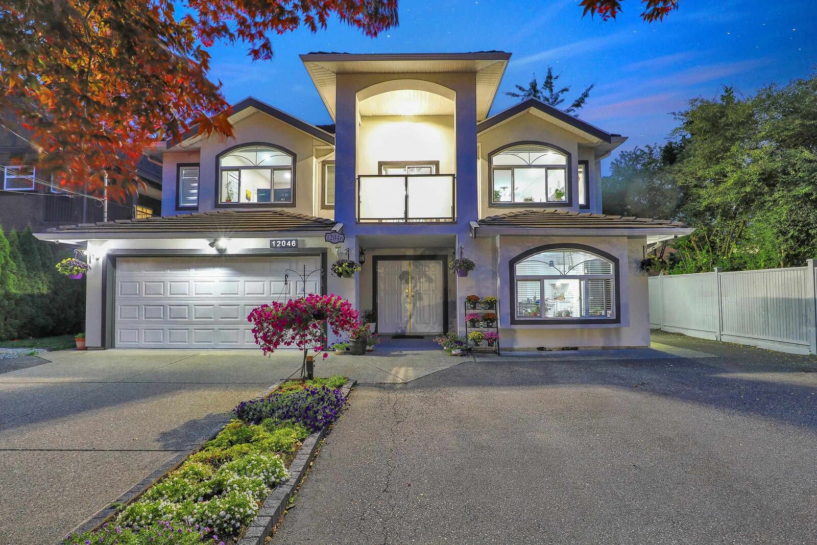 Photo de la propriété: 12046 84 Avenue BC V3W 3G3