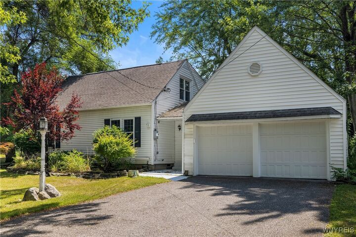 Property Photo: 9461 Greiner Road NY 14031