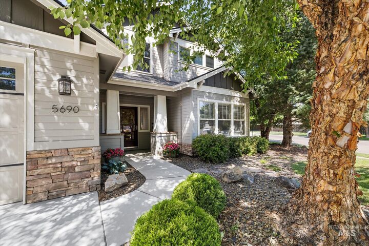 Property Photo: 5690 N Fox Run Way ID 83646-4790