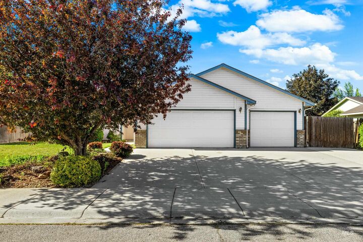 Property Photo: 2635 W Forecast St ID 83642
