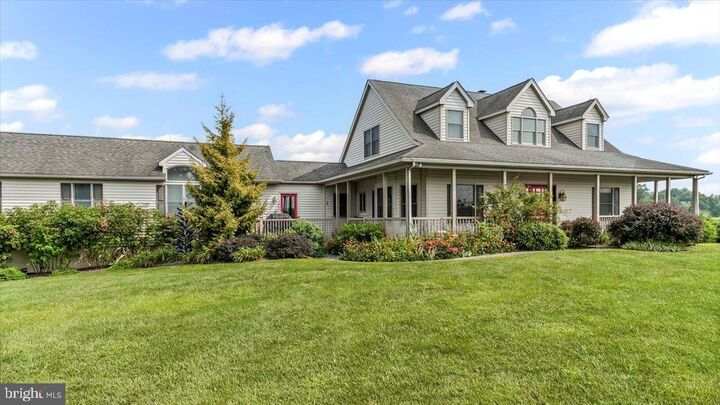 Property Photo:  67 Fairview Lane  PA 19350 