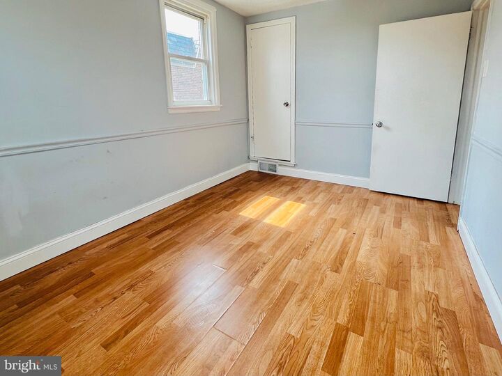 Property Photo: 1033 Longshore Avenue PA 19111