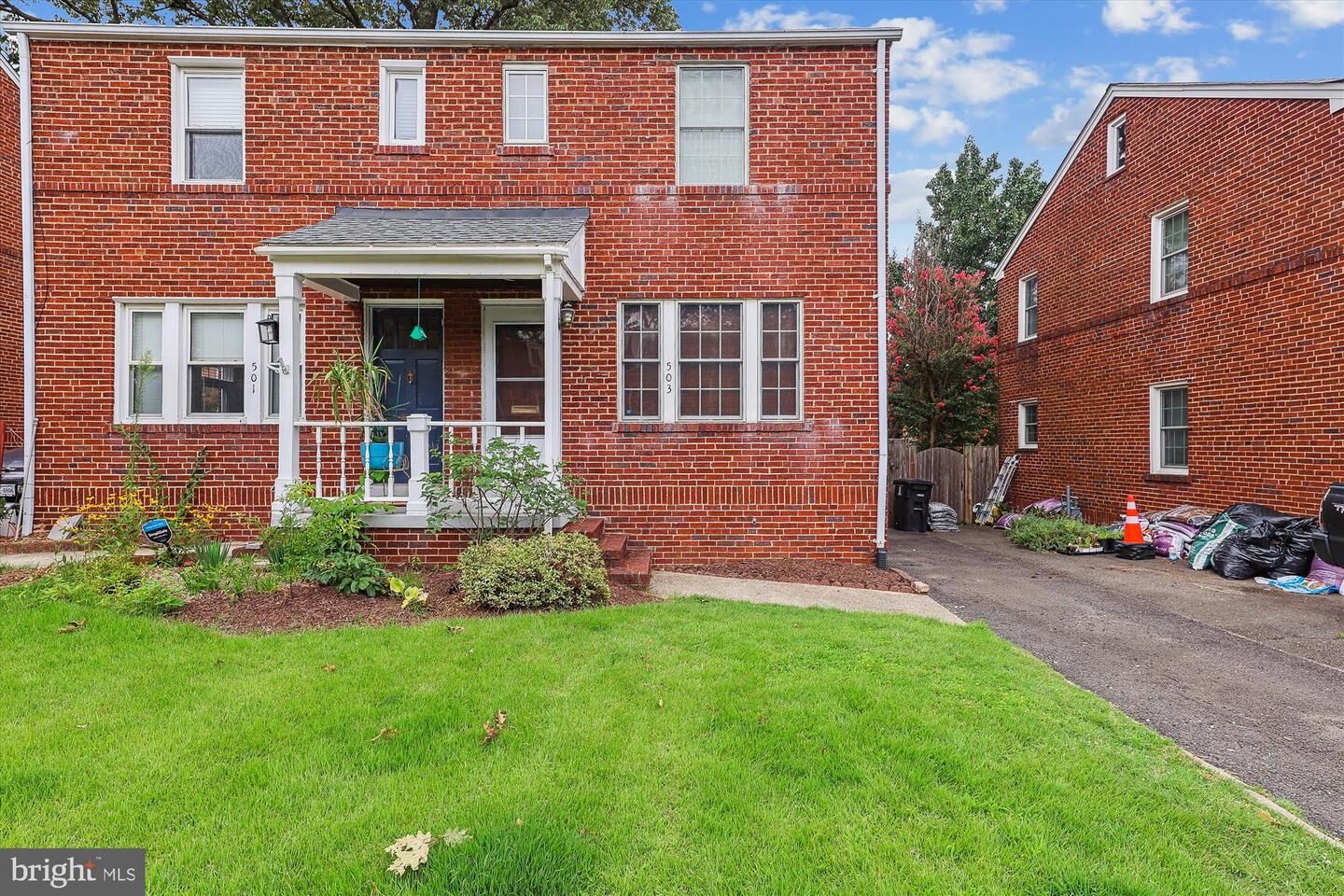Property Photo:  503 S Veitch Street  VA 22204 