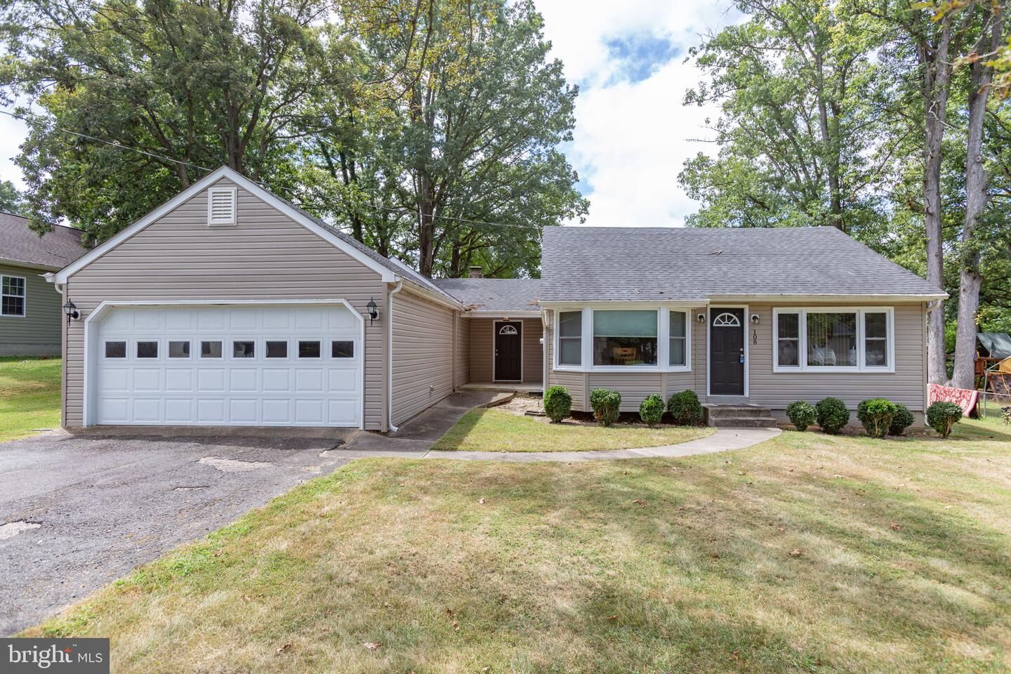 Property Photo:  108 Pender Street  VA 22408 