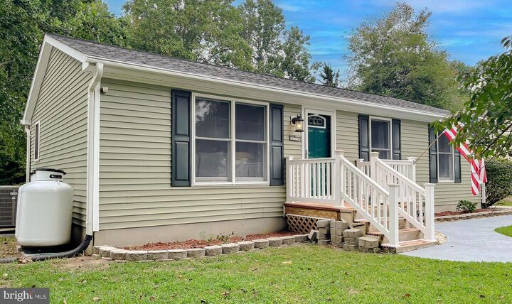Property Photo: 916 Crystal Rock Road MD 20657