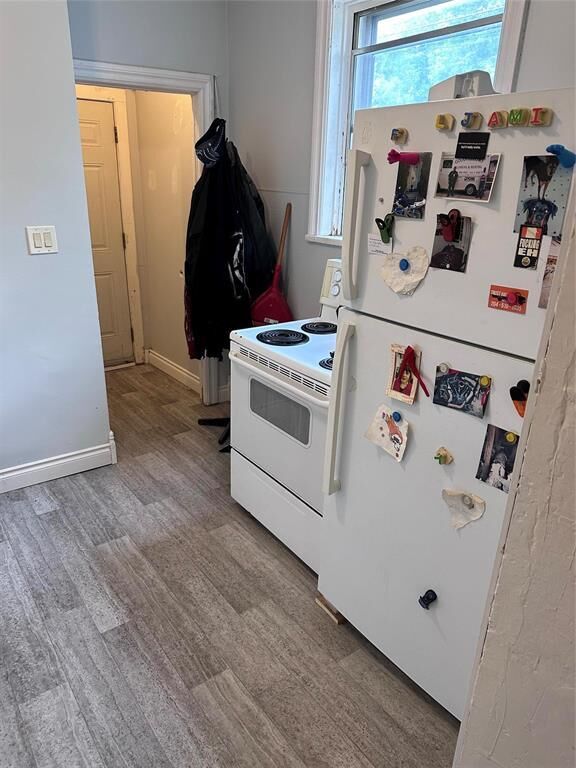 Property Photo:  401 St John'S Avenue  MB R2W 1H5 