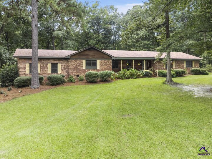 Property Photo:  562 W Anderson Street  GA 31068 
