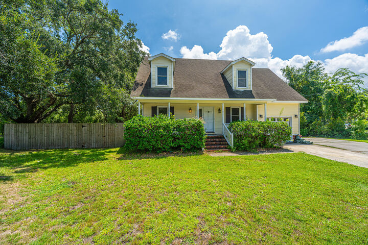 Property Photo:  1477 Theresa Drive  SC 29412 