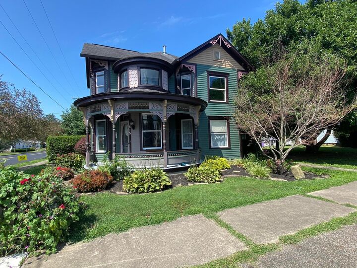 815 Chestnut Street  Dresden OH 43821 photo