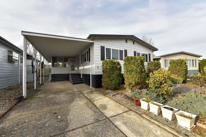 Property Photo: 1640 162 5 BC V4A 6Y9
