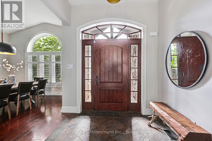Property Photo:  112 Cortina Crescent  ON L9Y 0S9 