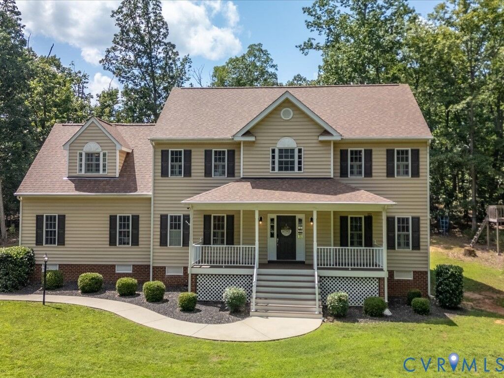Property Photo:  1960 Teal Lane  VA 23139 