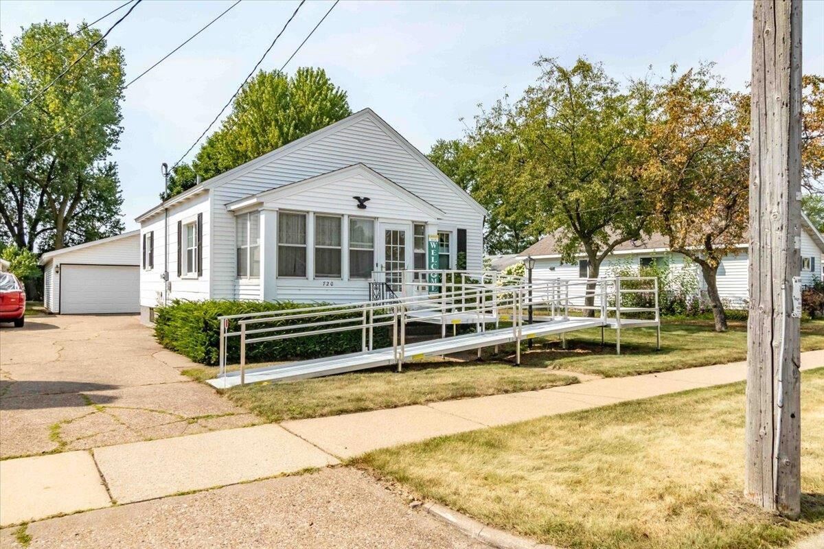 Property Photo: 720 Dewey Street WI 54494