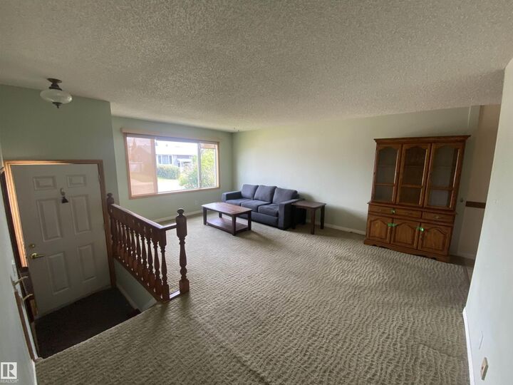 Property Photo: 5918 52 AB T9C 1J1