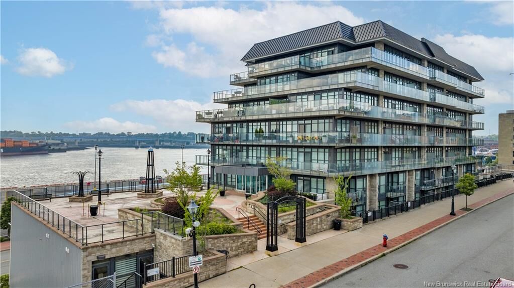 Property Photo:  243 Prince William Street 118  NB E2L 0C6 
