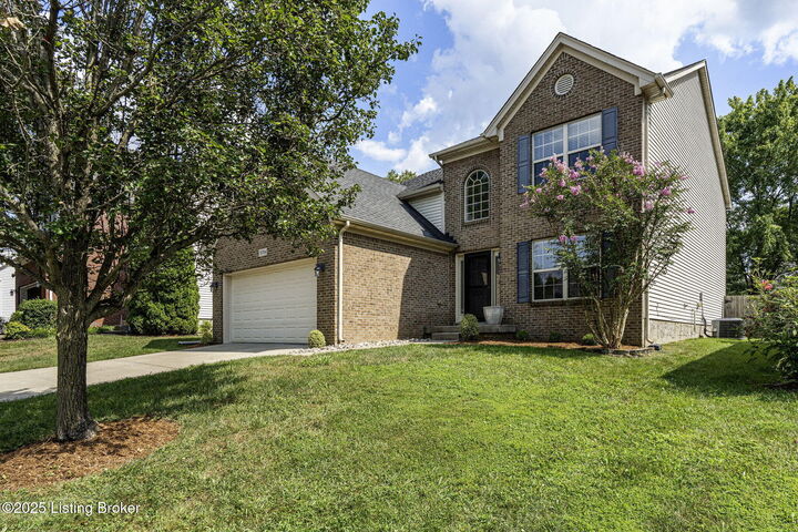 Property Photo:  10704 Elkington Ln  KY 40241 