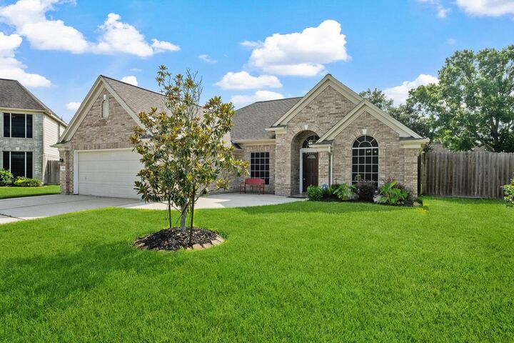 10323 Otter Circle  Baytown TX 77523 photo
