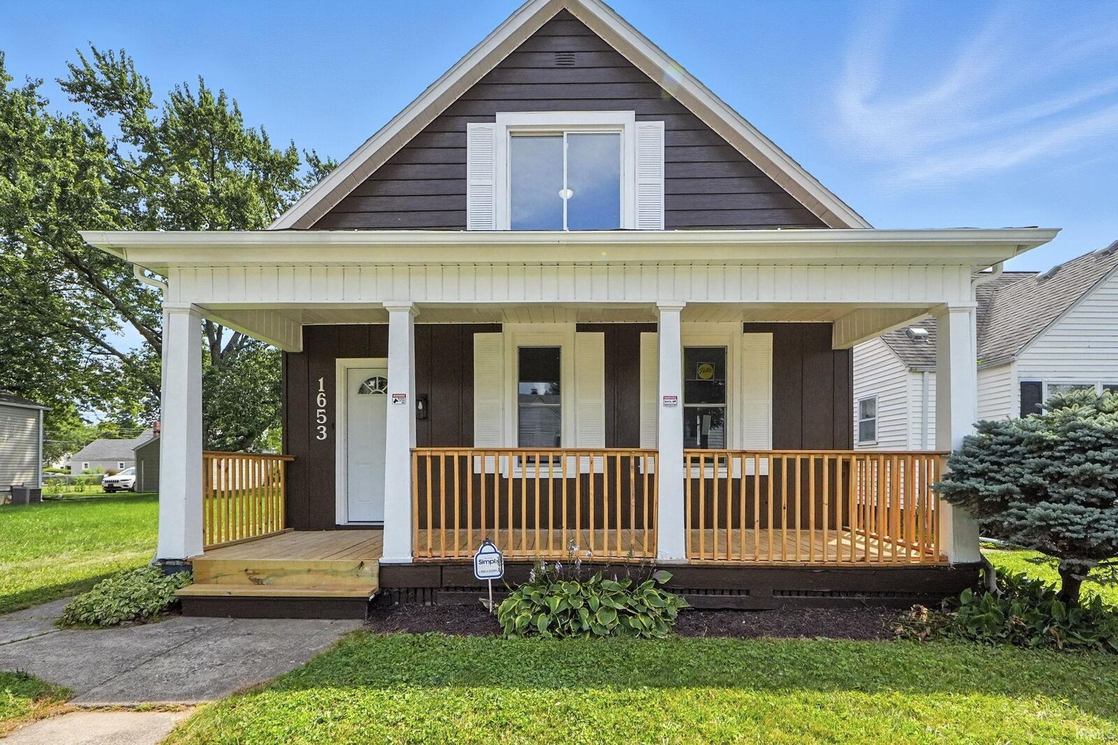 Property Photo: 1653 Rosemont Drive IN 46808