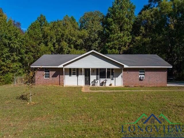 Property Photo:  306 Hubbard  TX 75652 