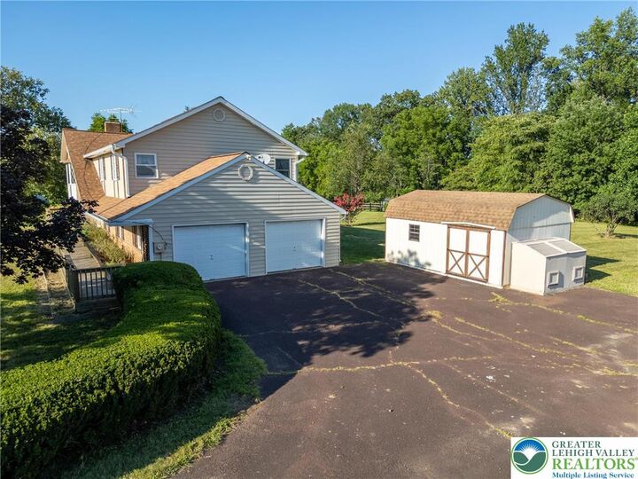 Property Photo:  2275 Rowland Road  PA 18036 