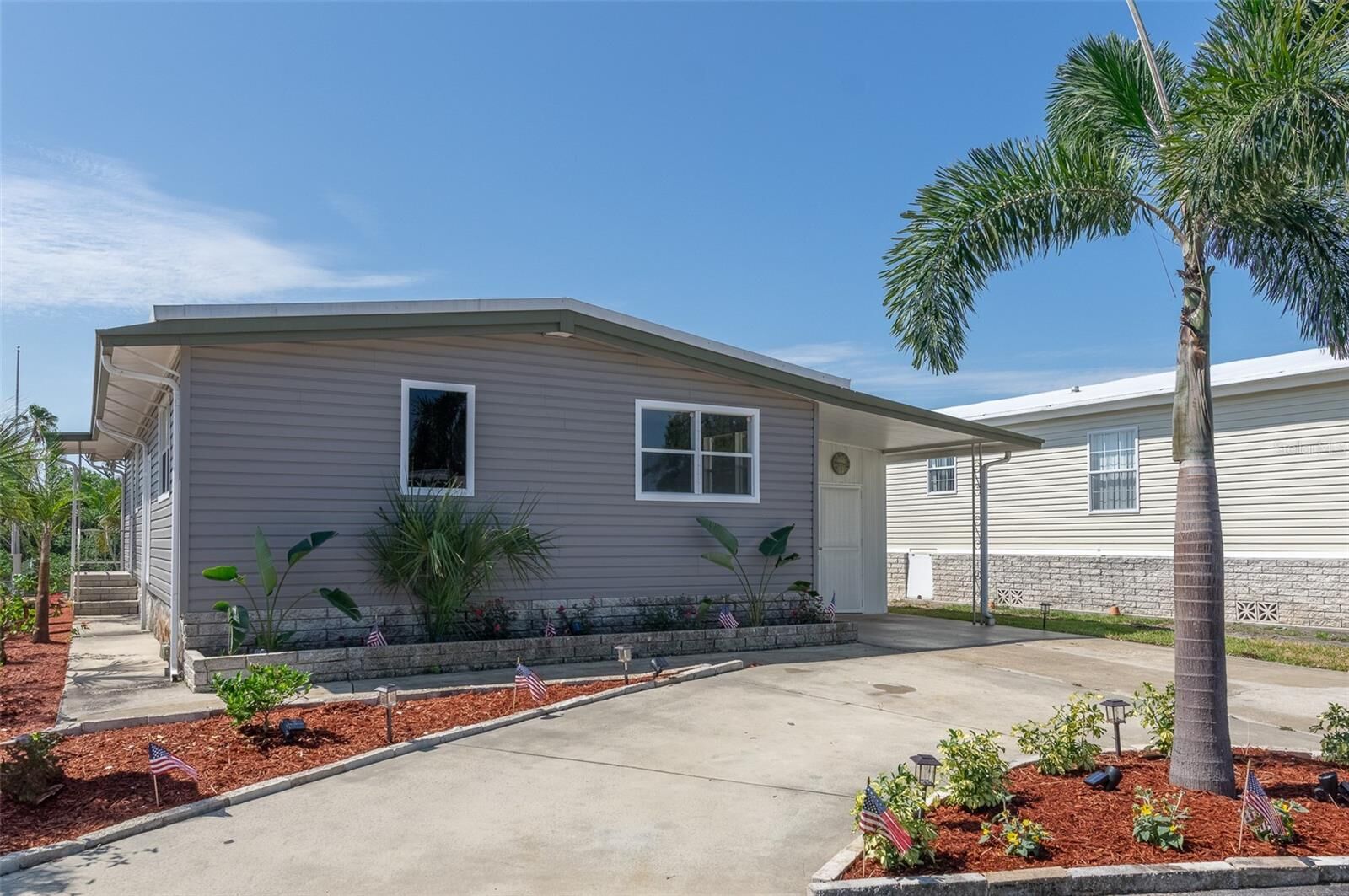 Property Photo:  460 Mount Oak Avenue NE 745  FL 33702 