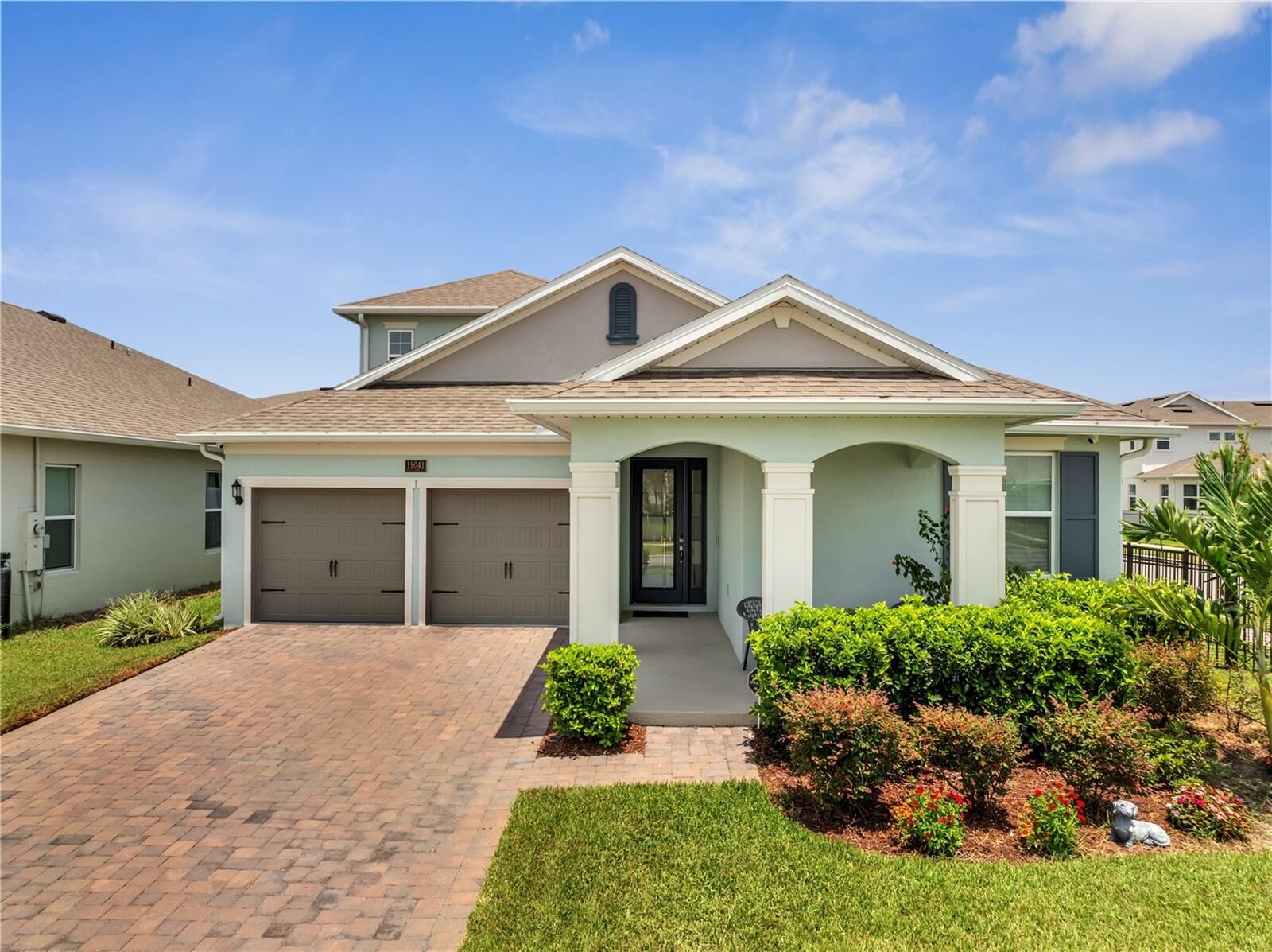 Property Photo:  19041 Blueleaf Street  FL 32827 