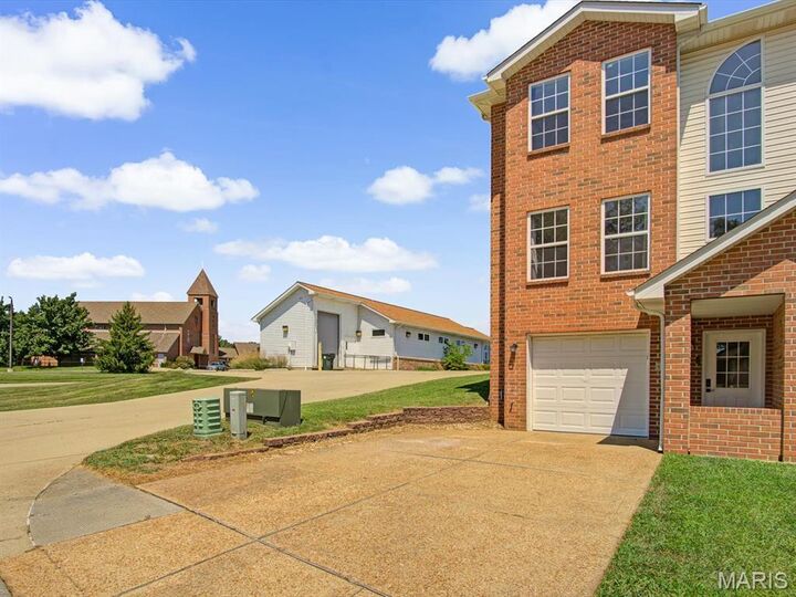 Property Photo:  106 Empson Drive  IL 62295 