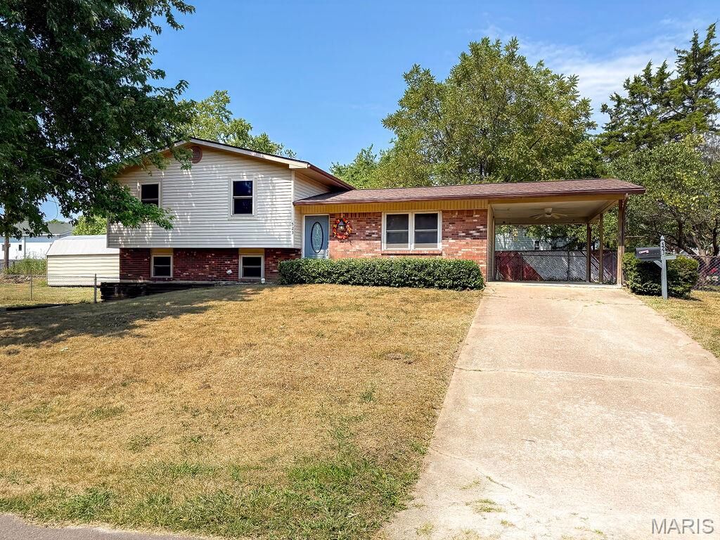 Property Photo:  523 Theodore Street  MO 63601 