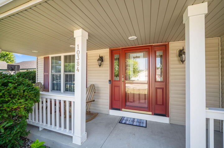 Property Photo:  10384 S Katie Dr  WI 53154 