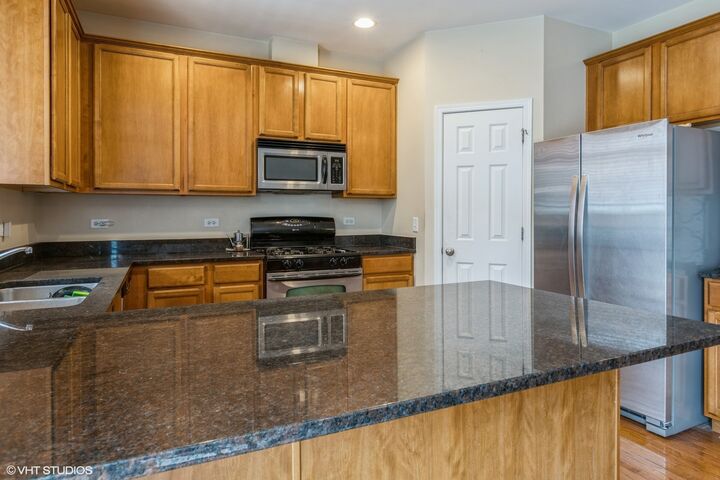 Property Photo: 912 Neudearborn Lane IL 60563
