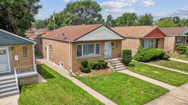 Property Photo: 12634 S Harvard Avenue IL 60628