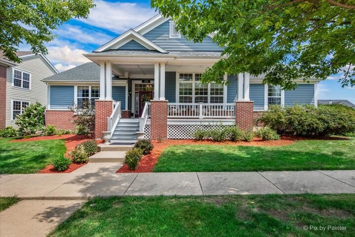 Property Photo:  108 Gillett Street  IL 60554 