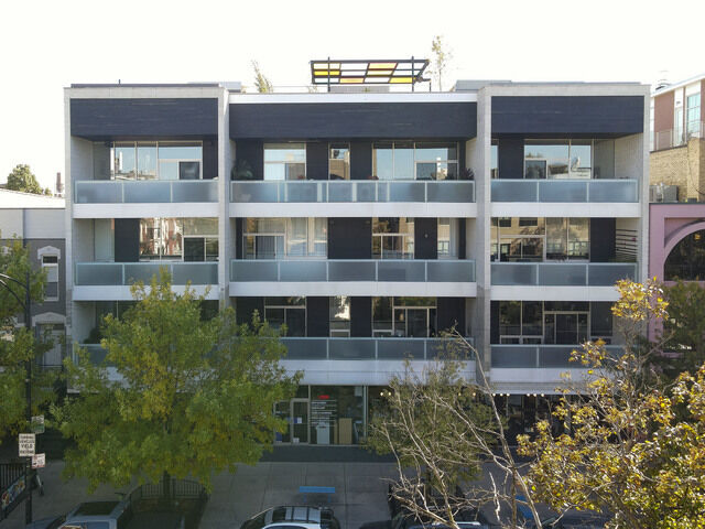 1711 W Division Street 303  Chicago IL 60622 photo
