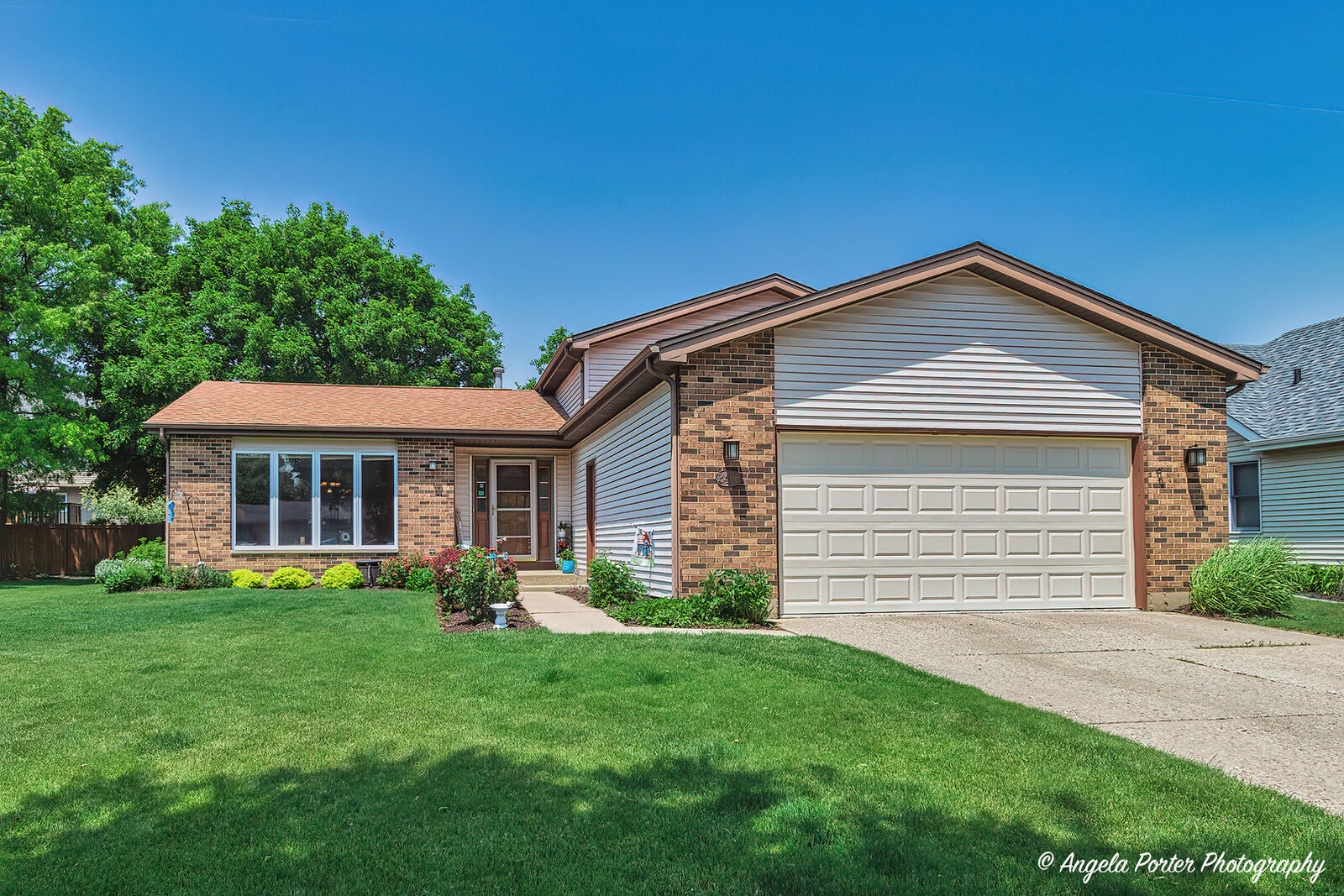 Property Photo:  3406 W Bretons Drive  IL 60050 