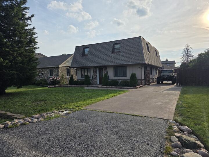 Property Photo:  10530 S 82nd Court  IL 60465 