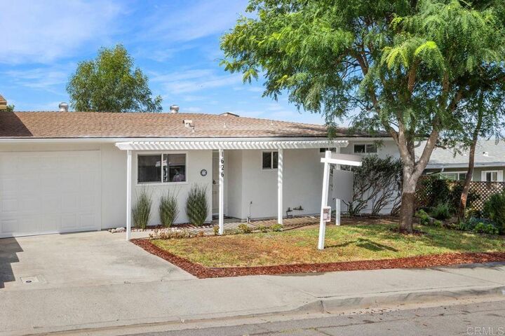 Property Photo:  1626 La Tierra Lane  CA 92078 