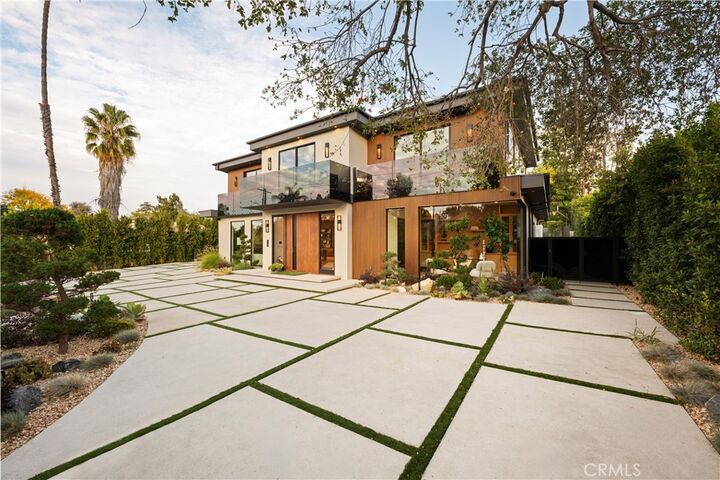 Property Photo: 5244 Tampa Ave CA 91356