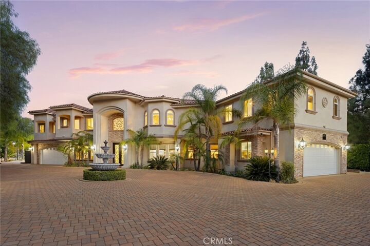 Property Photo:  5092 Parkway Calabasas  CA 91302 
