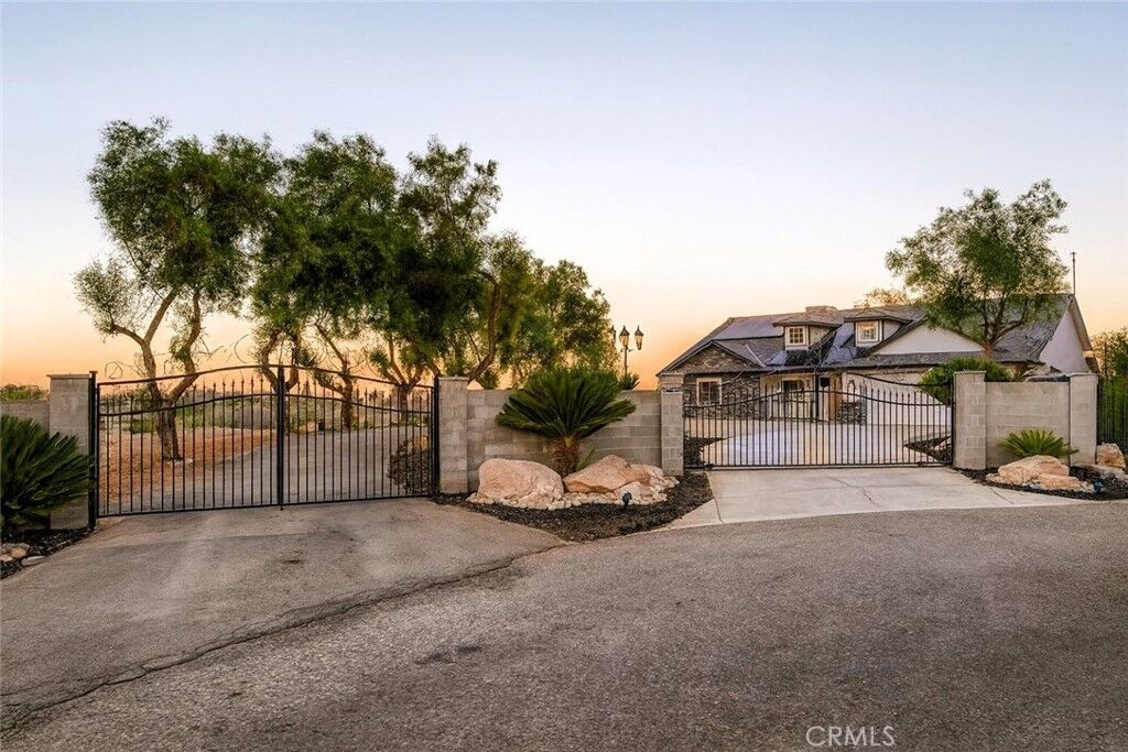 Property Photo:  29578 Diane Way  CA 93638 