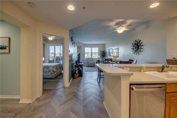 Property Photo:  2090 Matecumbe Key Road 1202  FL 33955 