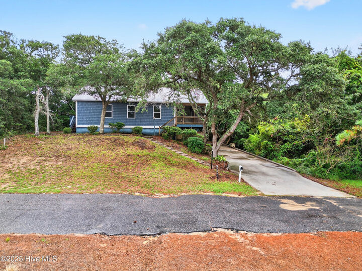 Property Photo:  108 SE 37th Street  NC 28465 