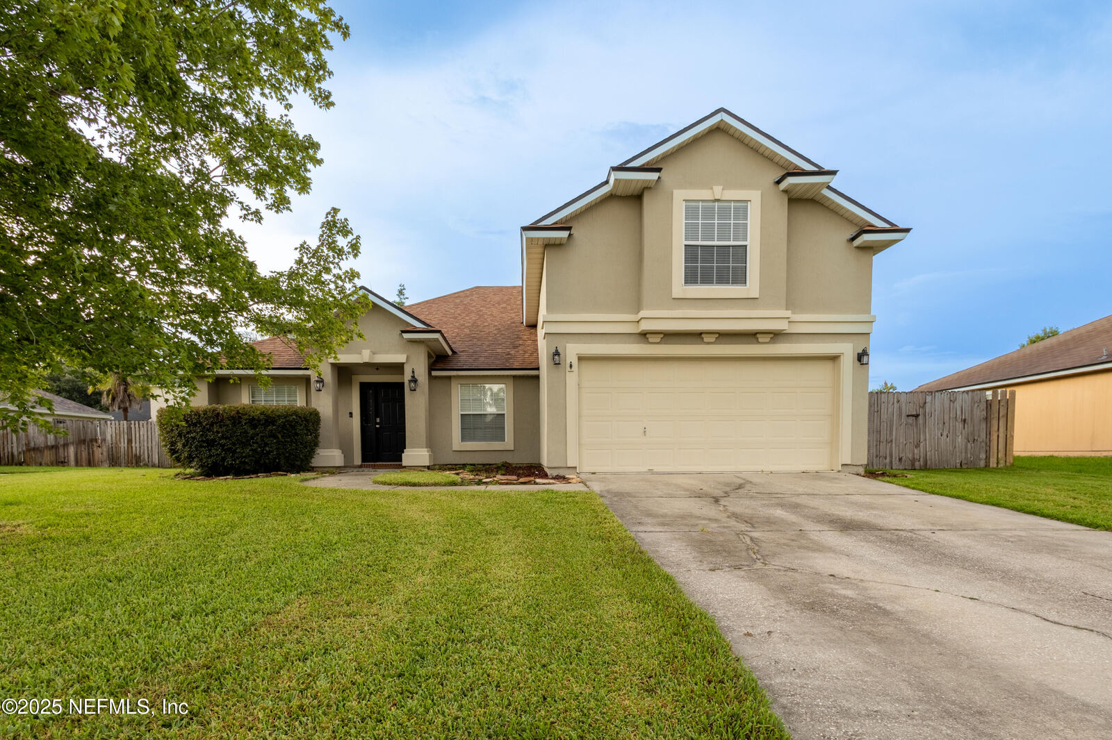 Property Photo: 1341 Grey Feather Lane FL 32218
