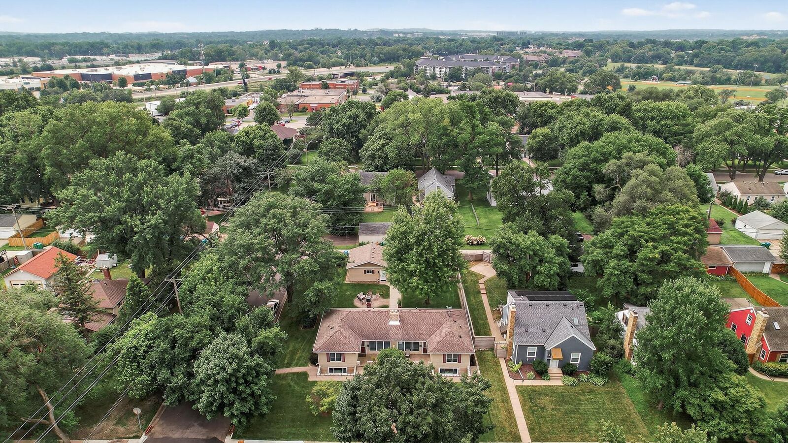 Property Photo:  3338 Library Lane  MN 55426 