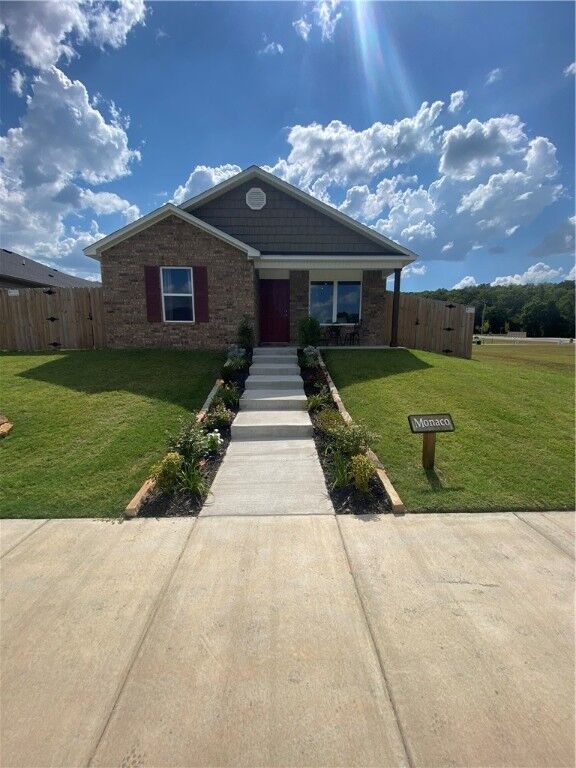 Property Photo: 2626 S Ouachita Drive AR 72701